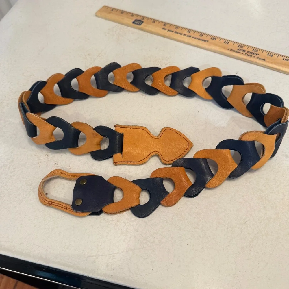 Vintage Style Interlocking Leather Link Belt Womens Medium Navy Tan Boho Snap